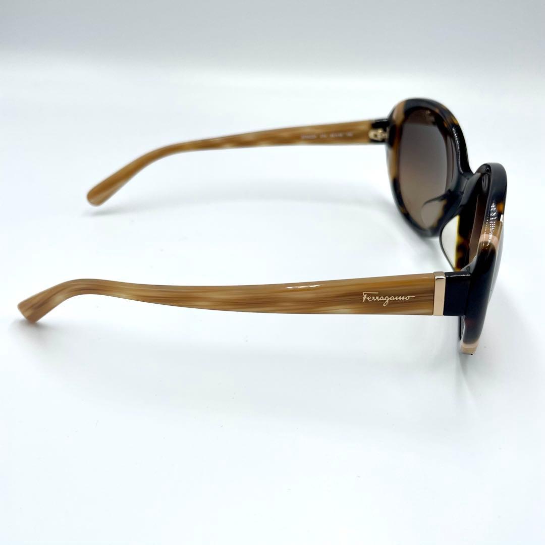 ✨美品✨Salvatore Ferragamo サングラス SF842SA