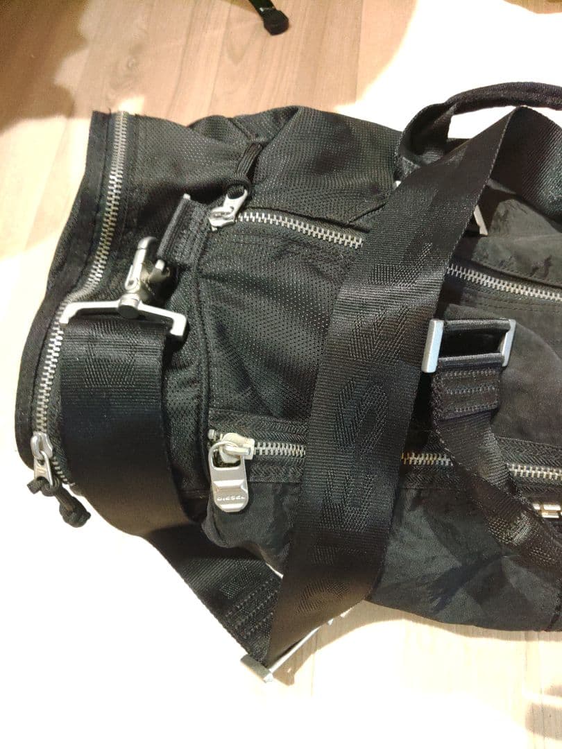 〜11/4限定値下！ 希少 DIESEL ボストンバッグ ブラック 軽量 大容量