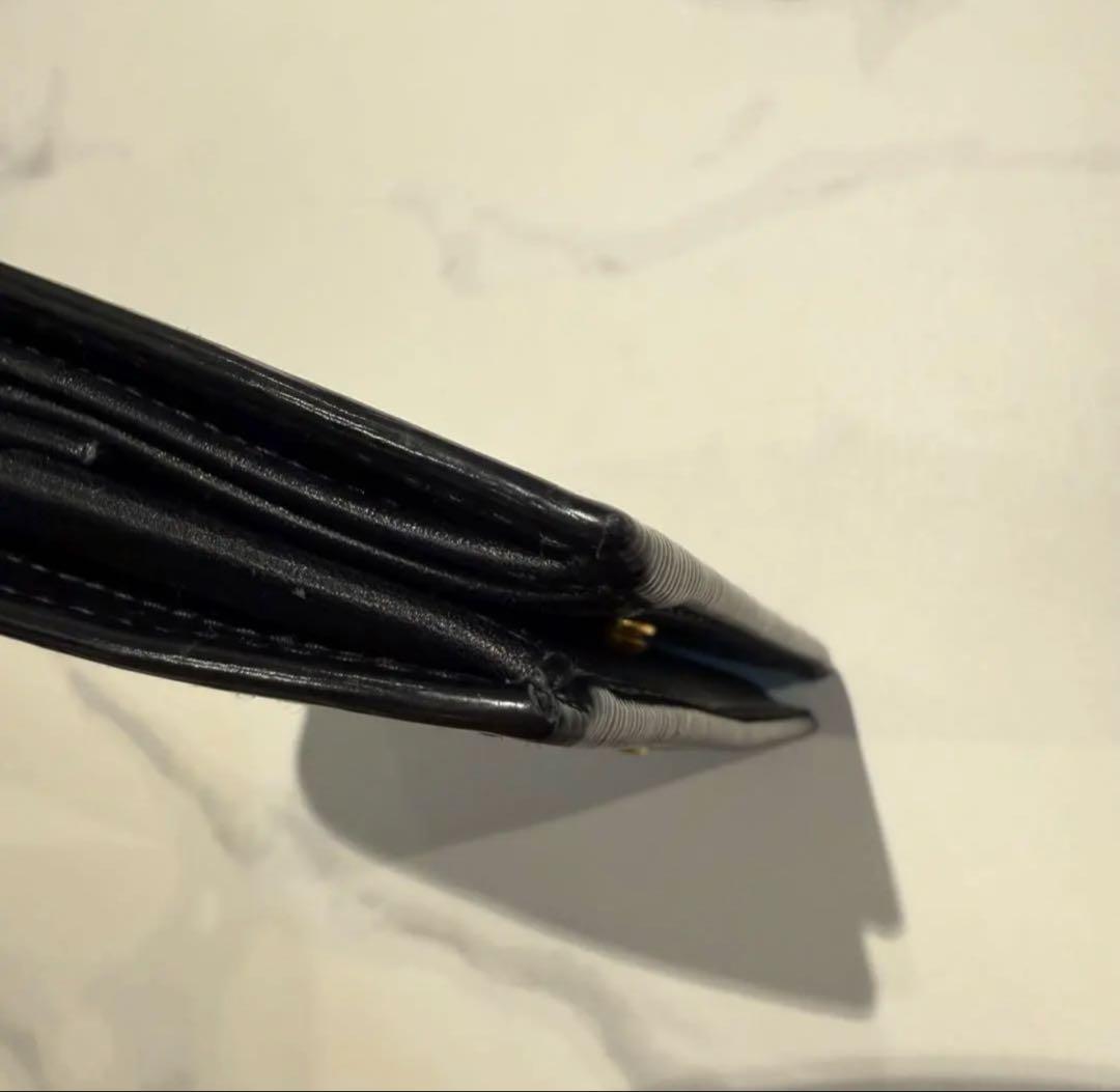 PRADA 財布　ブラック　黒　2つ折り財布