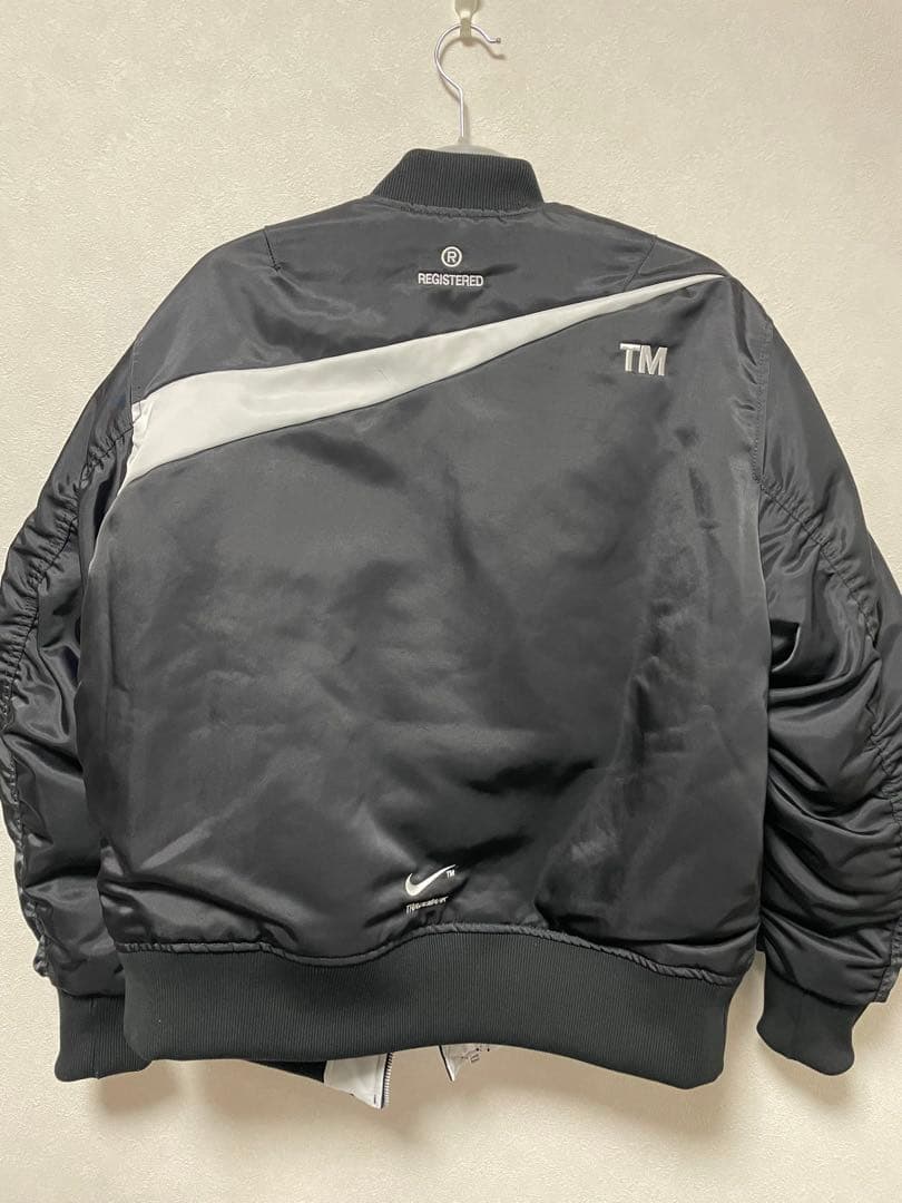 ジャケット・アウター NIKE MA-1