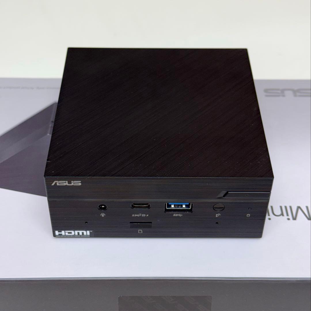 ASUS ミニPC PN50 AMD