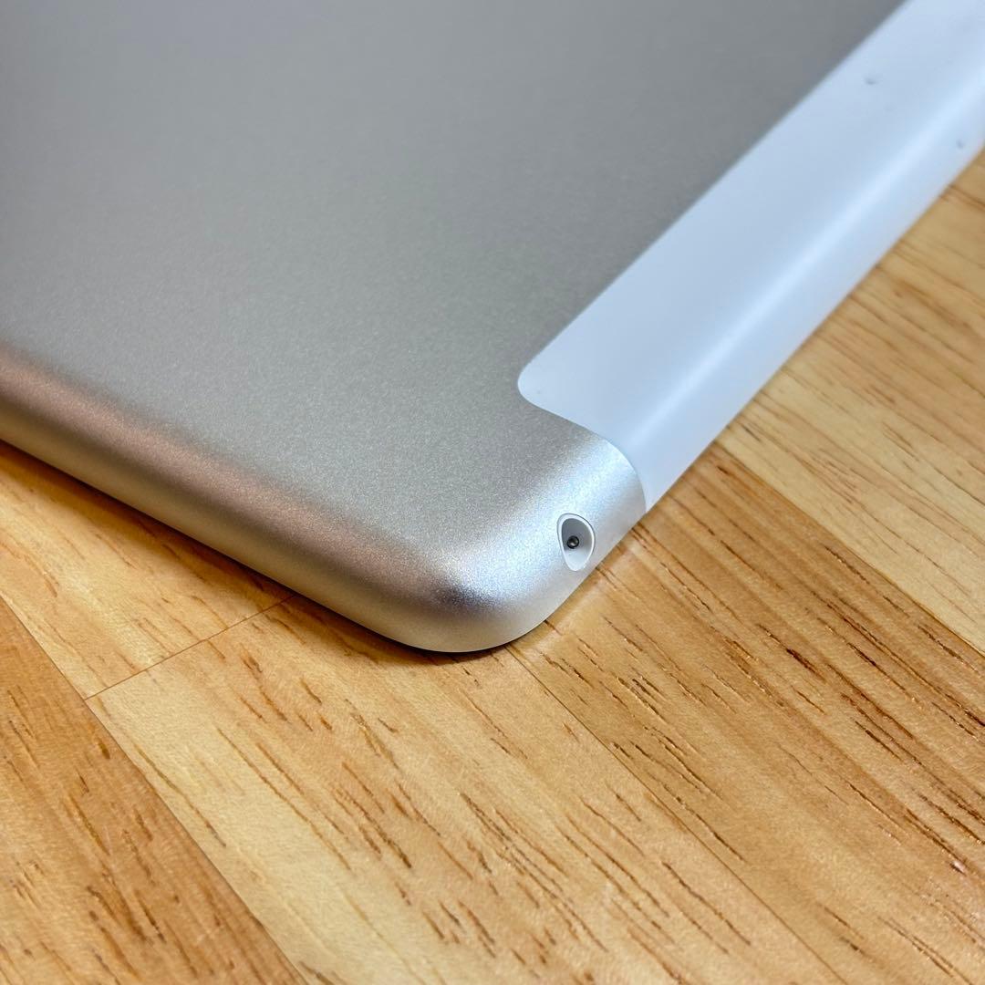 ⭐︎美品⭐︎iPad 第6世代 32GB SIMフリー バッテリー最大量95%