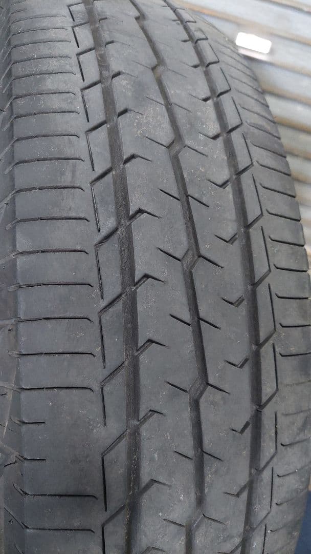 トーヨータイヤ　H30 195/80R15 タイヤ 2本セット　NO.2