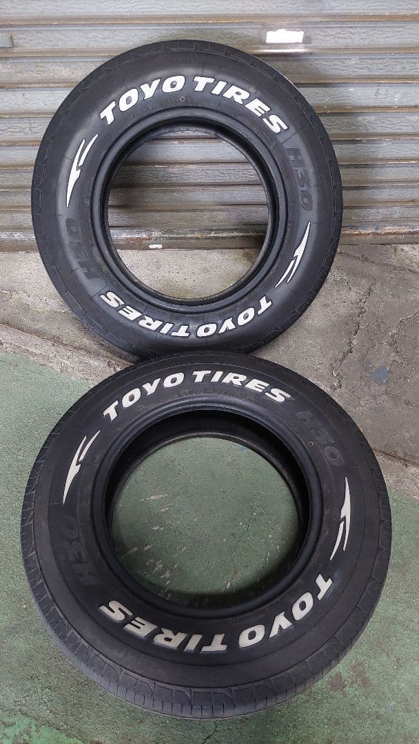 トーヨータイヤ　H30 195/80R15 タイヤ 2本セット　NO.2