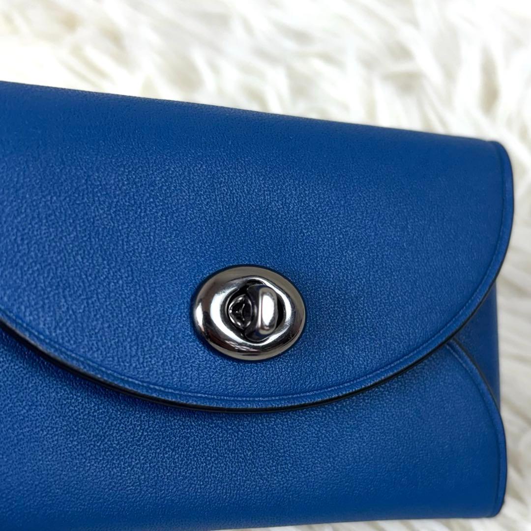 極美品✨COACH コーチ レキシー ステゴザウルス 名刺入れ カードケース 青