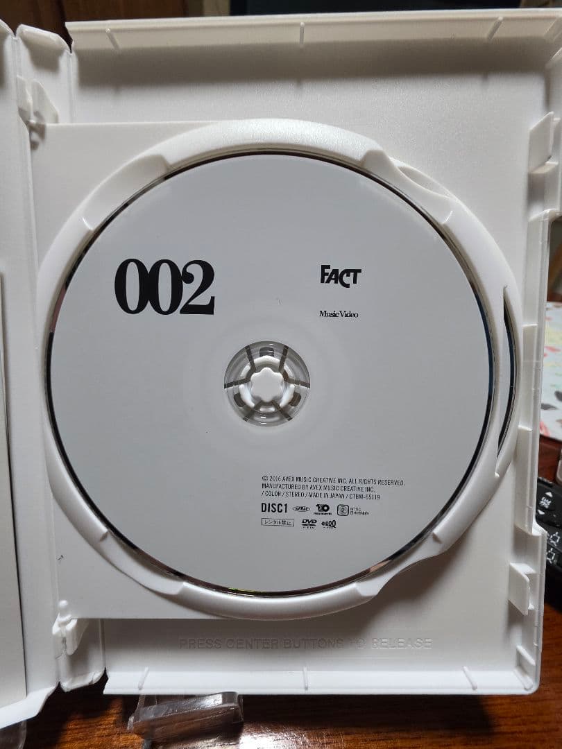 002 / FACT（DVD 2枚組）