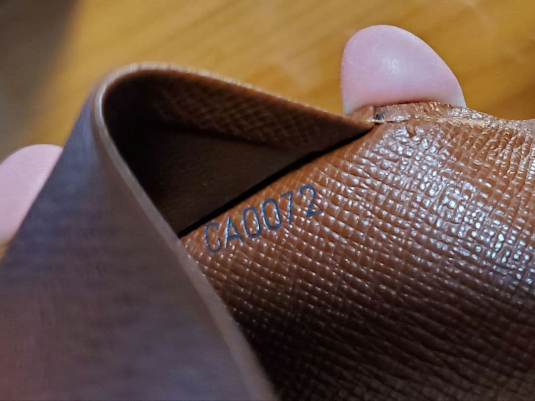 ルイヴィトン　名刺入れ　モノグラム　美品　　LOUIS VUITTON