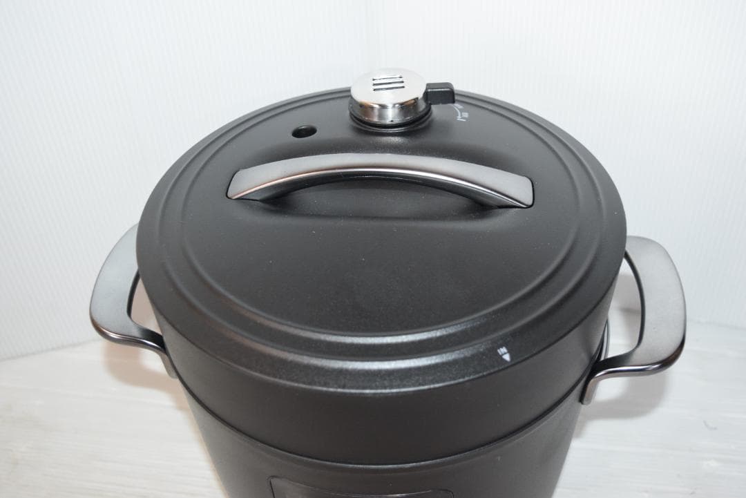 未使用品　Re:De Pot 電気圧力鍋 EPC01A-20 ２０２５年製 黒