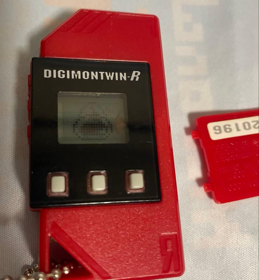 デジモンツイン　R レッド　赤　DIGIMONTWIN-R