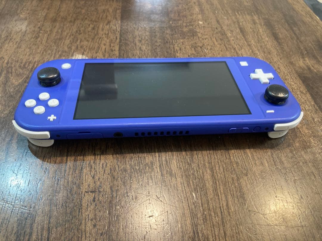 Nintendo Switch Nintendo switch right