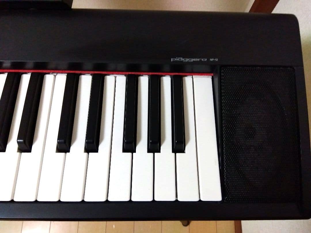 電子キーボード　YAMAHA　piaggero（ヤマハ　ピアジェーロ）NP-12