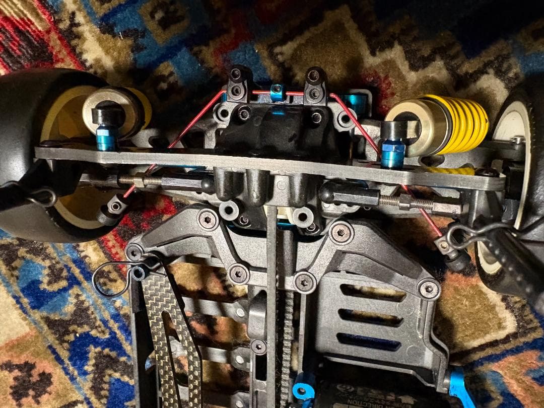 タミヤ 1/10RC TA05シャーシ カーボン アルミカスタム 完成