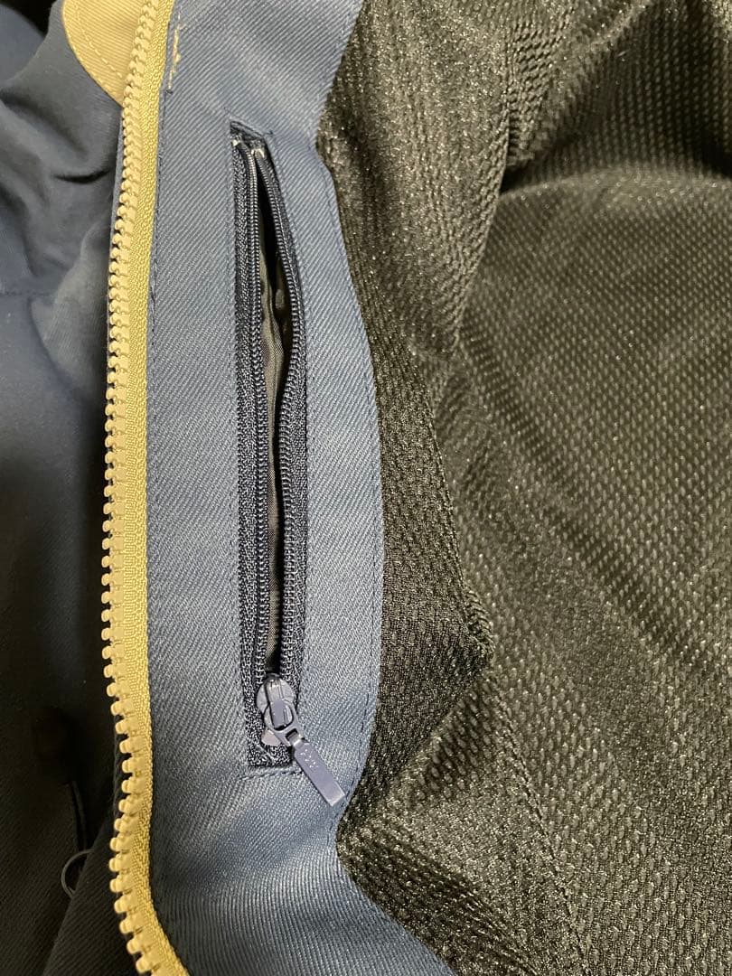 VESP スノーボードウェア