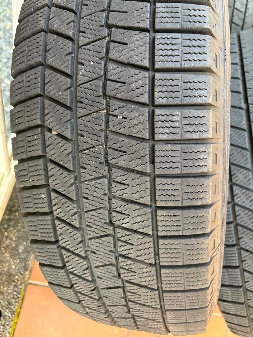 215/65R16 スタッドレス　ウィンターマックス03 ４本　ダンロップ