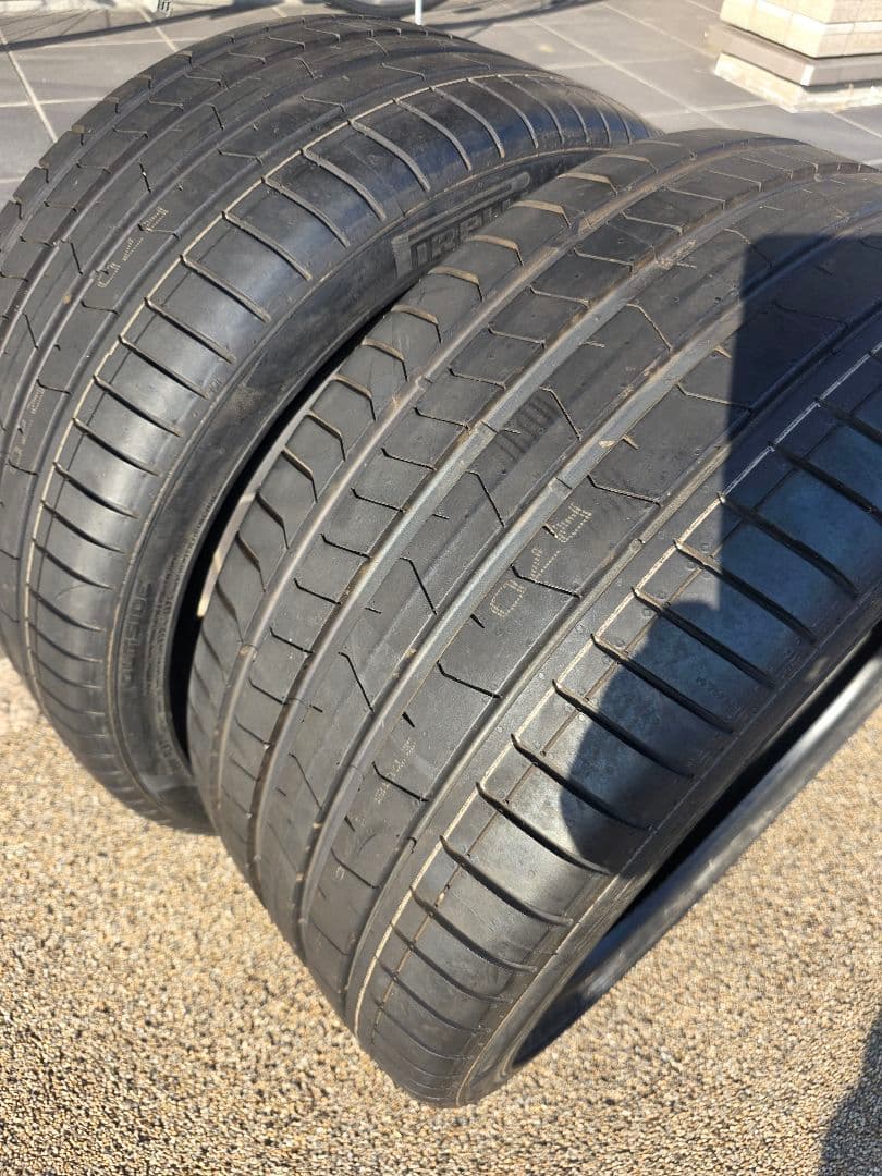 ピレリ P ZERO 275/35r20