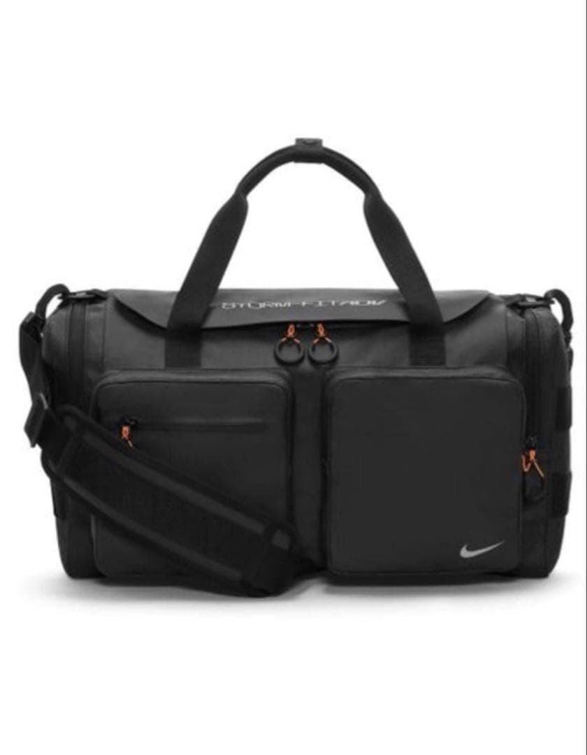Nike STORM-FIT ブラック ボストンバッグ