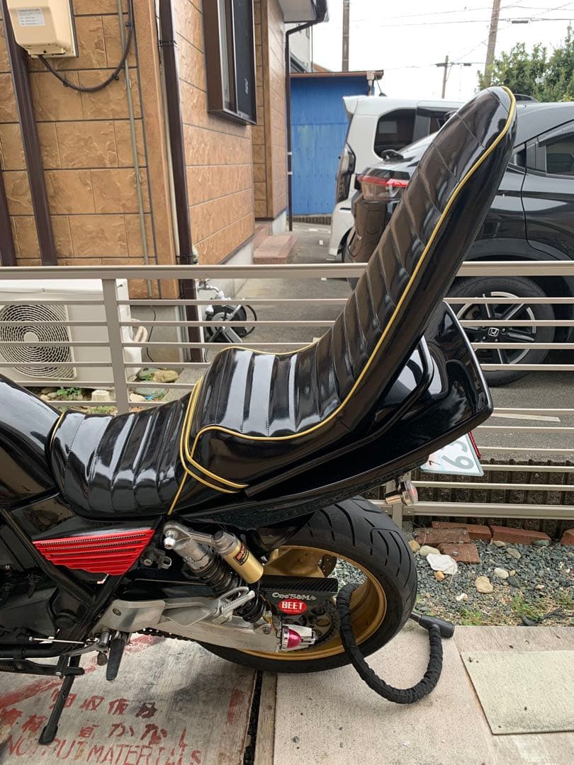 cb400sf nc39三段シート黒金
