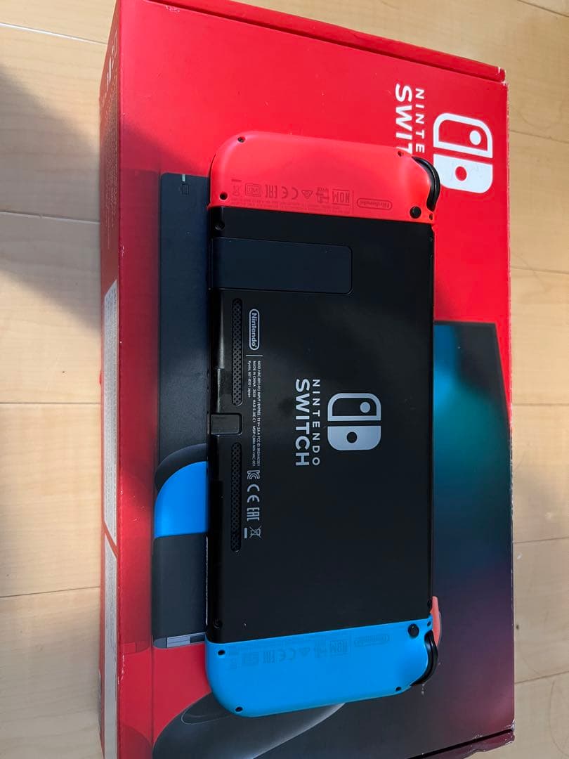 なーちゃ【美品】Nintendo Switch 本体 バッテリー強化版