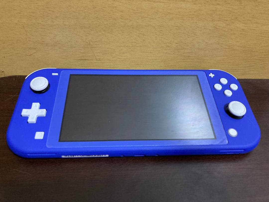 任天堂　スイッチライト　ブルー
