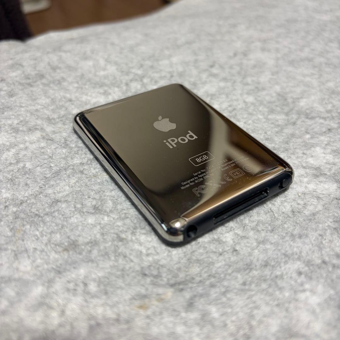 【美品】iPod nano 8GB（第3世代）MB261J ブラック