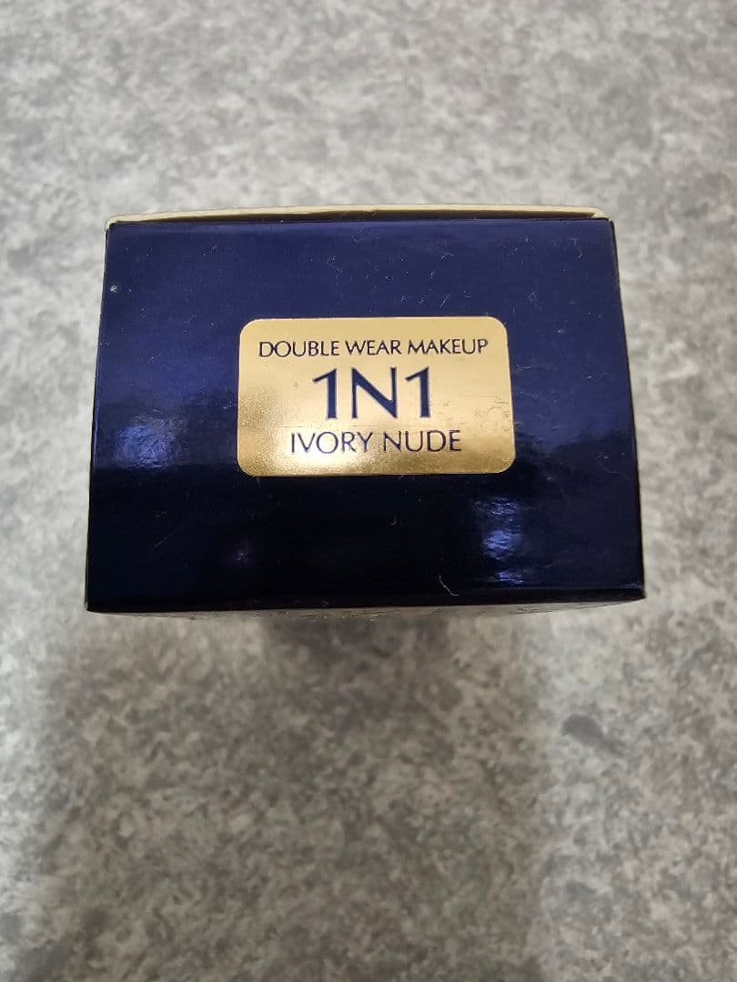 ESTÉE LAUDER ダブルウェア 1N1 アイボリーヌード