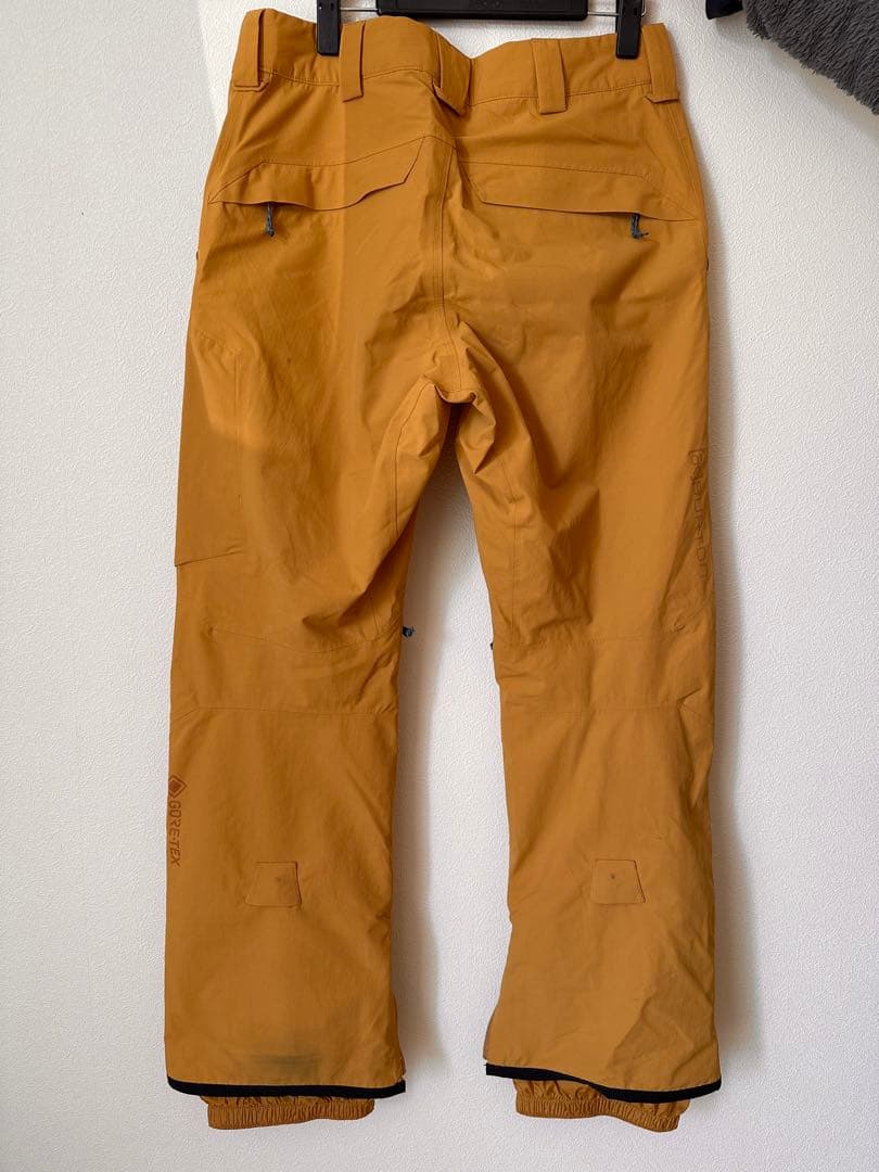 BURTON AK サイクリック パンツ からし色（濃い黄色）