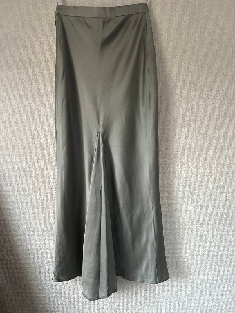 GIVENCHY/ジバンシー/シルバー サテン ロングスカート 約90cm