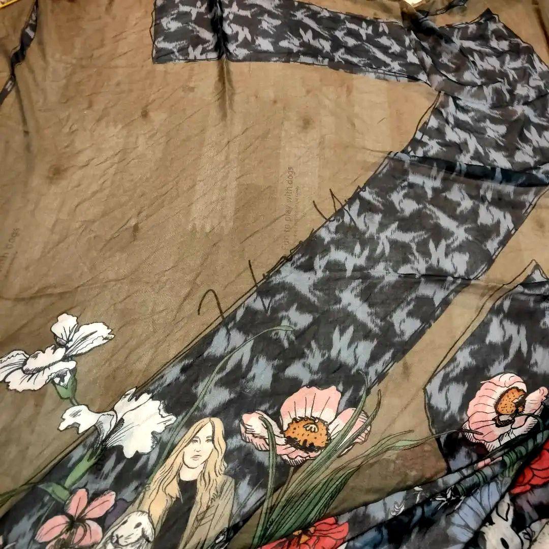 Zadig & Voltaire 人・動物・花柄‪☆ 大判ストール