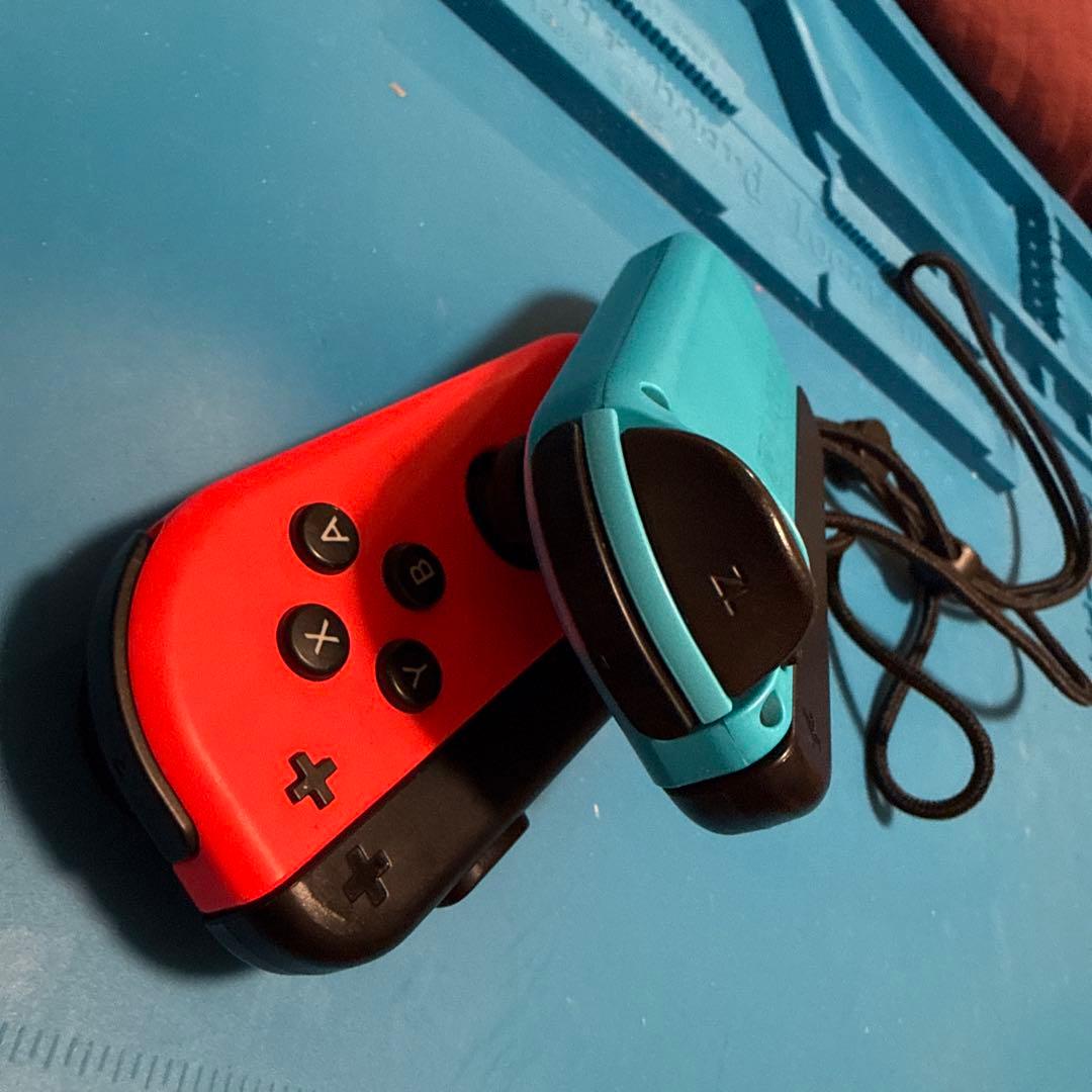 Nintendo Switch 本体 ネオンレッドネオンブルーストラップ充電付
