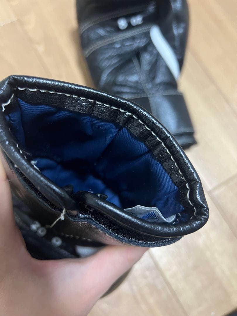 Winning ボクシンググローブ 8oz 黒