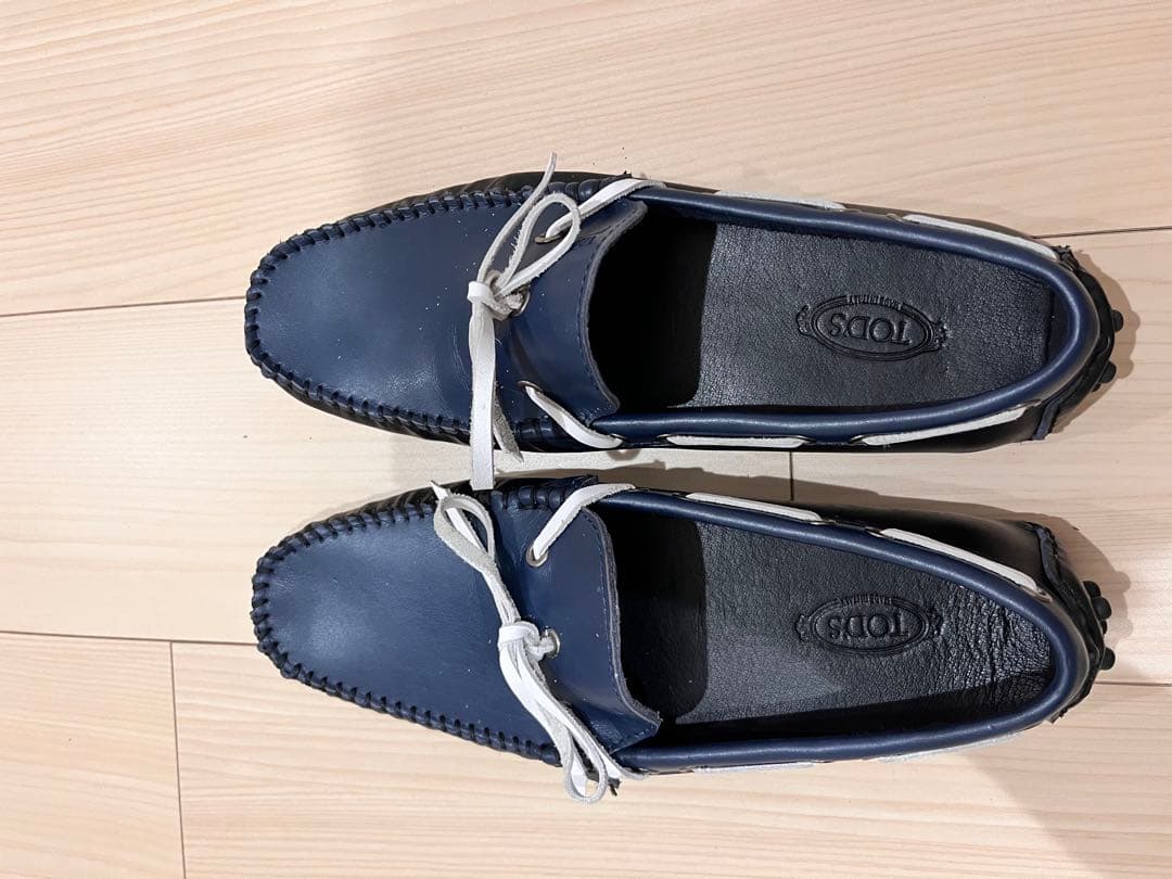 中島　　TOD’S ネイビー レザー ローファー 新品未使用　早い者勝ち