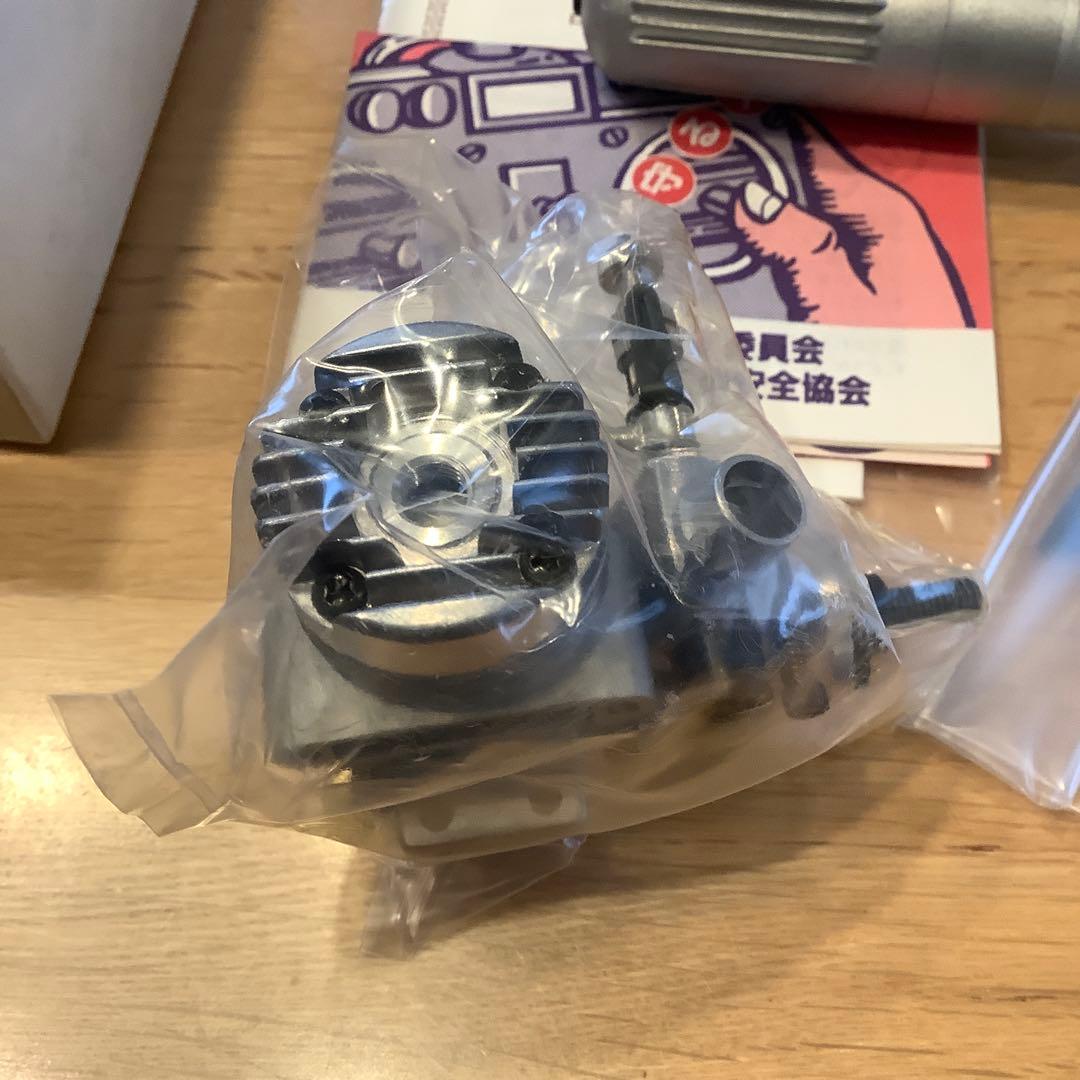 O.S. MAX 10 FP エンジン FPシリーズ 新品　未使用　動作未確認