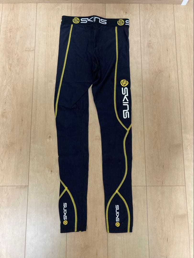 SKINS スキンズ ロングシャツ ロングタイツ 上下セット Sサイズ 超美品