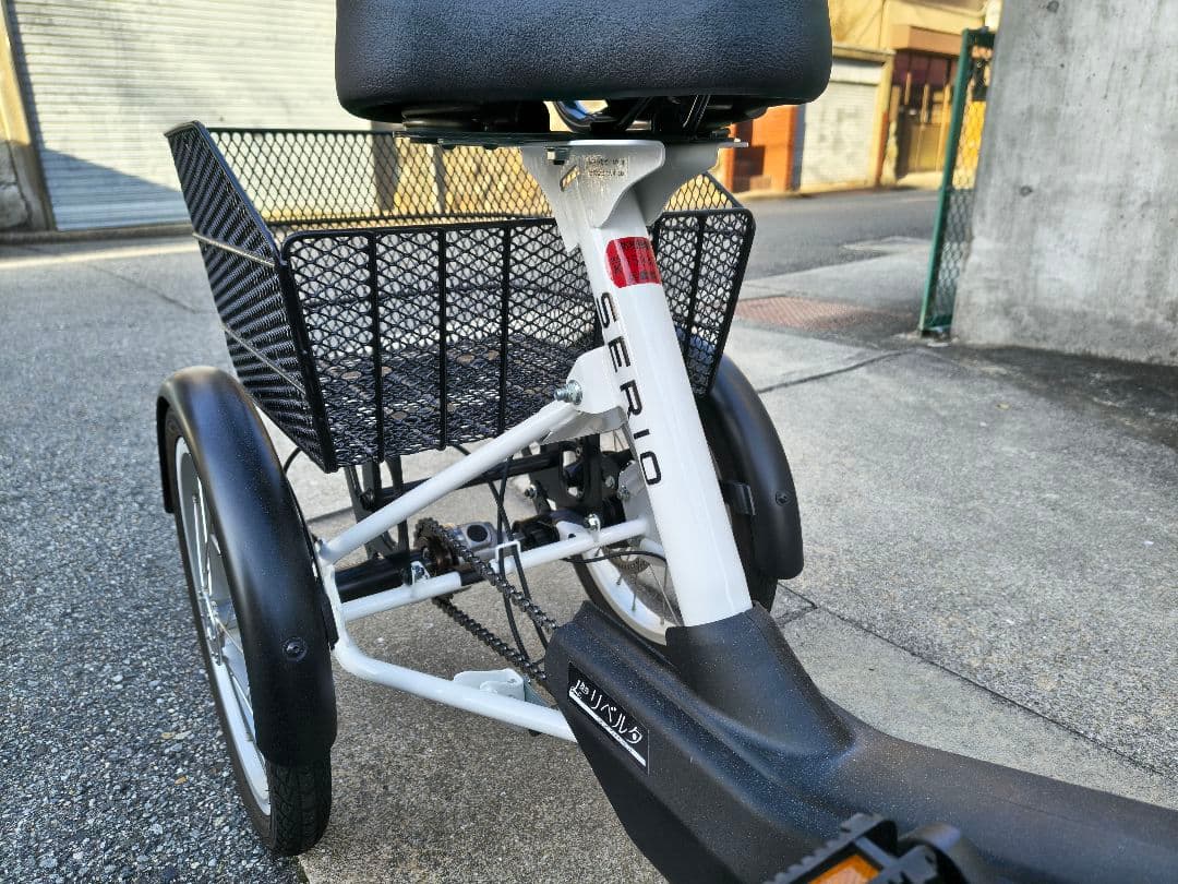 遊歩リベルタSC-01 4輪電動アシスト自転車