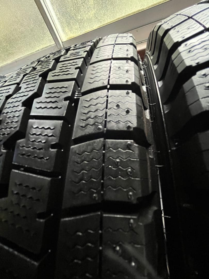 195/85R15 113/111L ④(1本)あくび