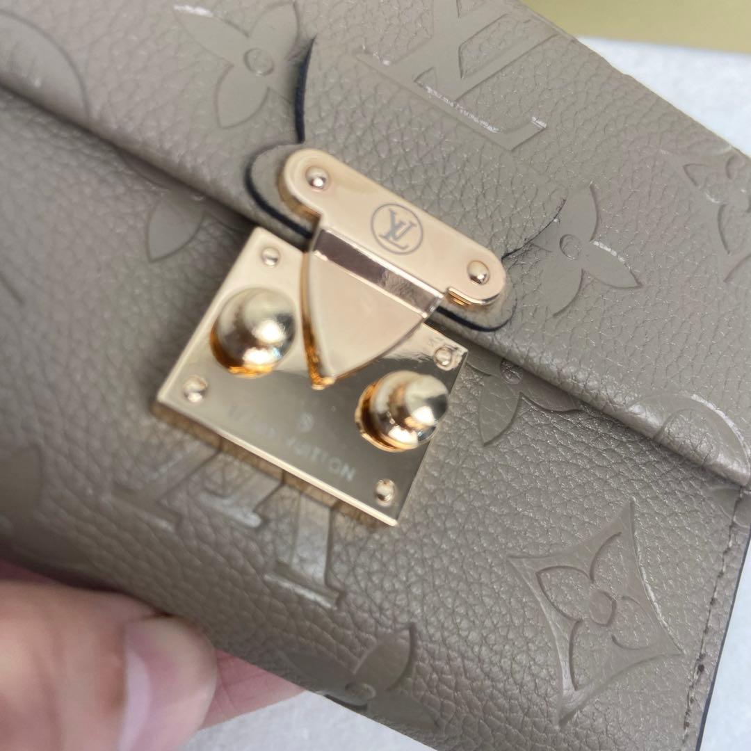ルイ・ヴィトン モノグラム エンボス 三つ折り財布