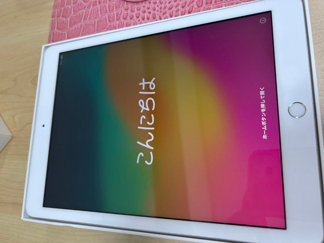 iPad 第6世代 128GB Wi-Fi 箱付属品有 カバー込み　動作確認済