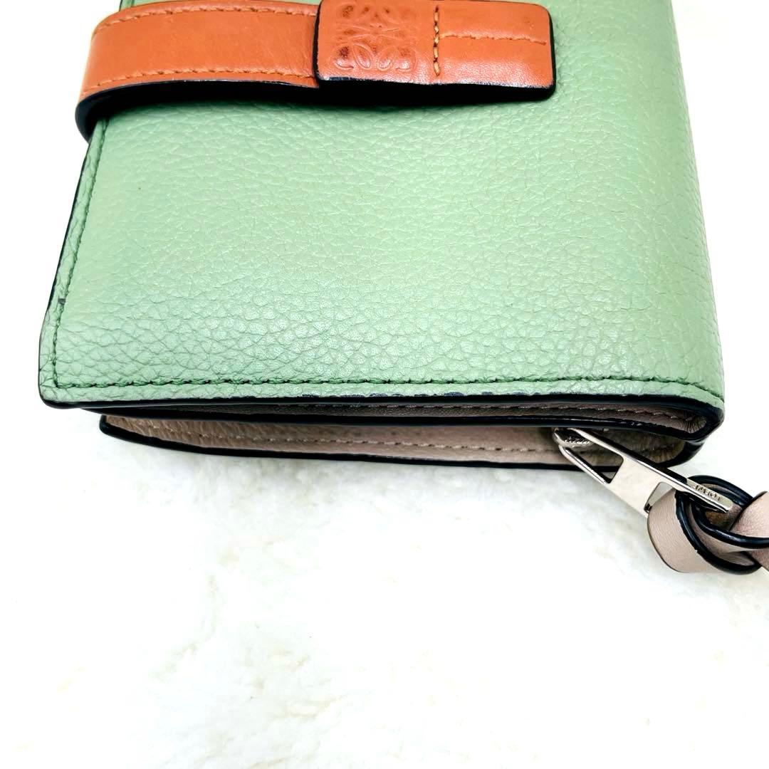美品 ロエベ LOEWE 2つ折り 財布 コンパクトジップウォレット 付属品完備