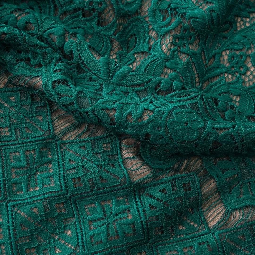 金*卵様 美品 TADASHI SHOJI タダシ ショウジ ノースリーブ ワン