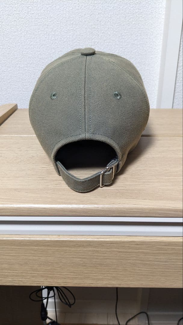 A.P.C. オリーブ ベースボールキャップ