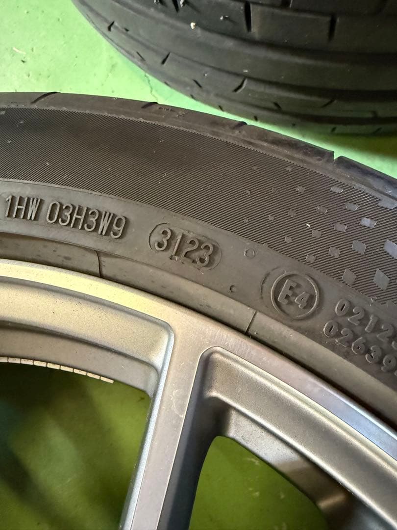 [土日値下げ]Audi Q3 純正アルミホイール　255/40R20 4本セット