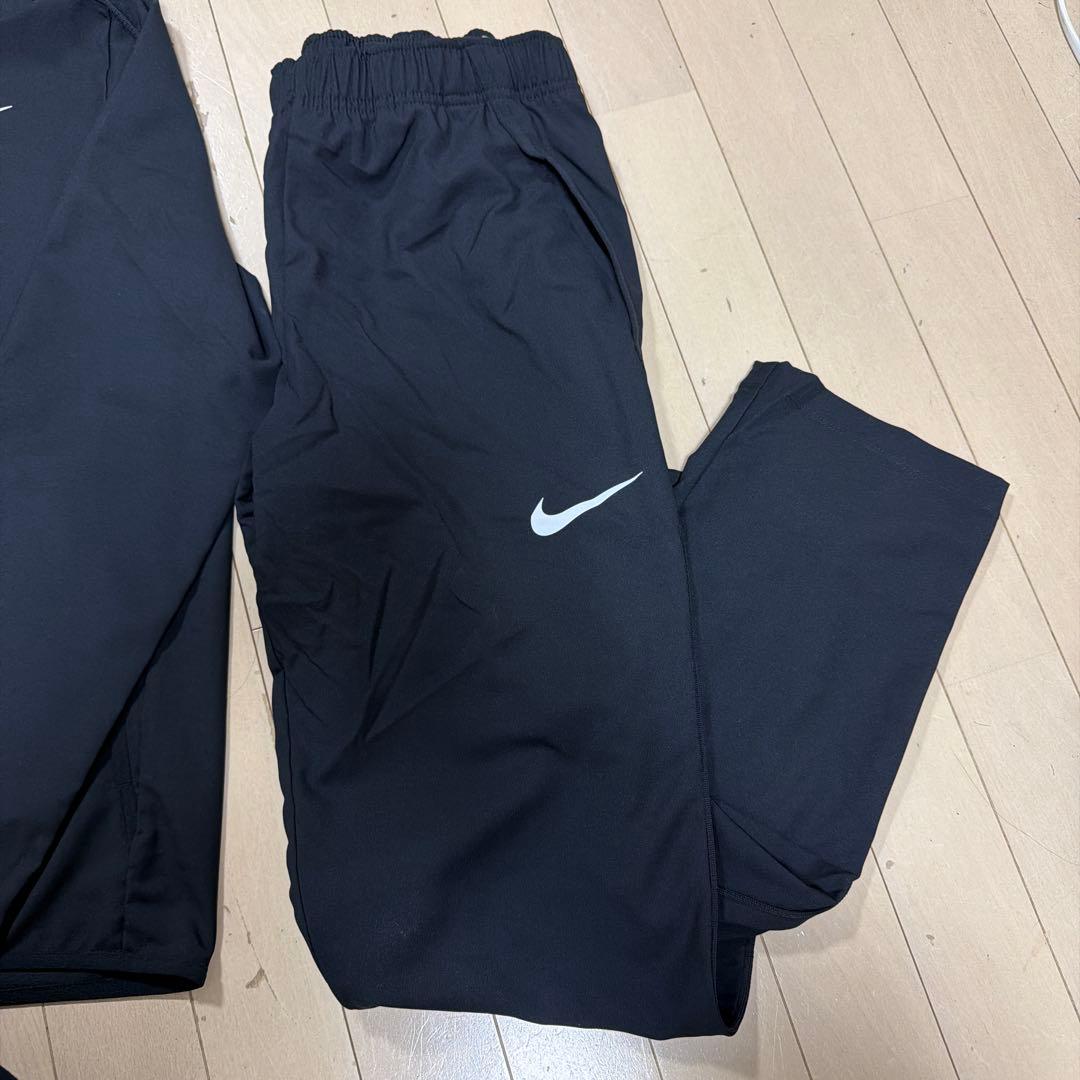 【新品】NIKE ナイキ　ジャージ　セットアップ　Mサイズ