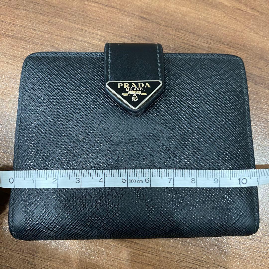 【PRADA】プラダ　サフィアーノ　ブラック 二つ折り財布
