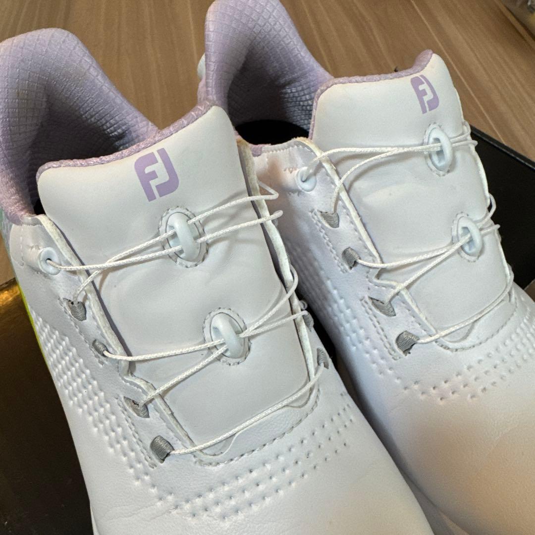 FootJoy ゴルフシューズ(女性用) ホワイト/グリーン/パープル2025年