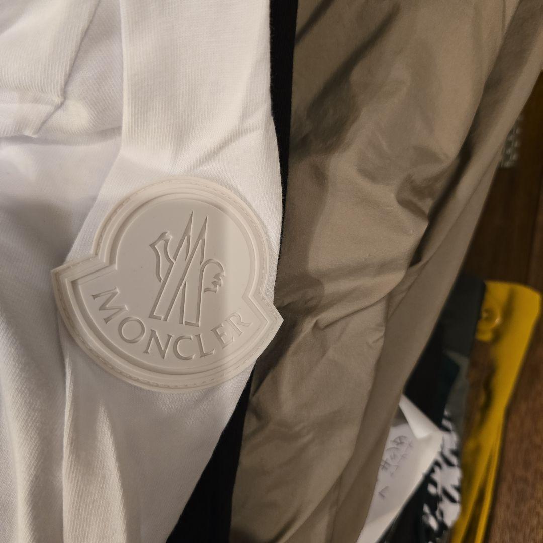 MONCLER ホワイト ロングTシャツ 美品！！値下げ