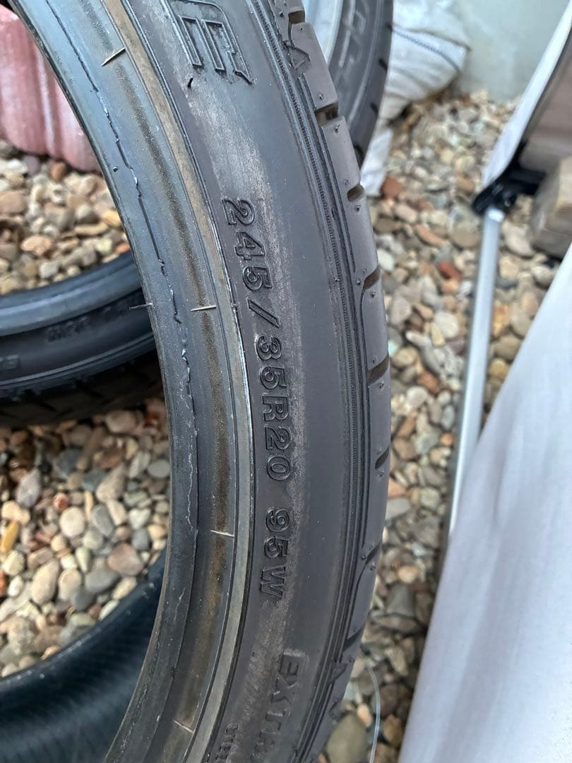 245/35R20 グットイヤー　イーグル　8部山　23年製