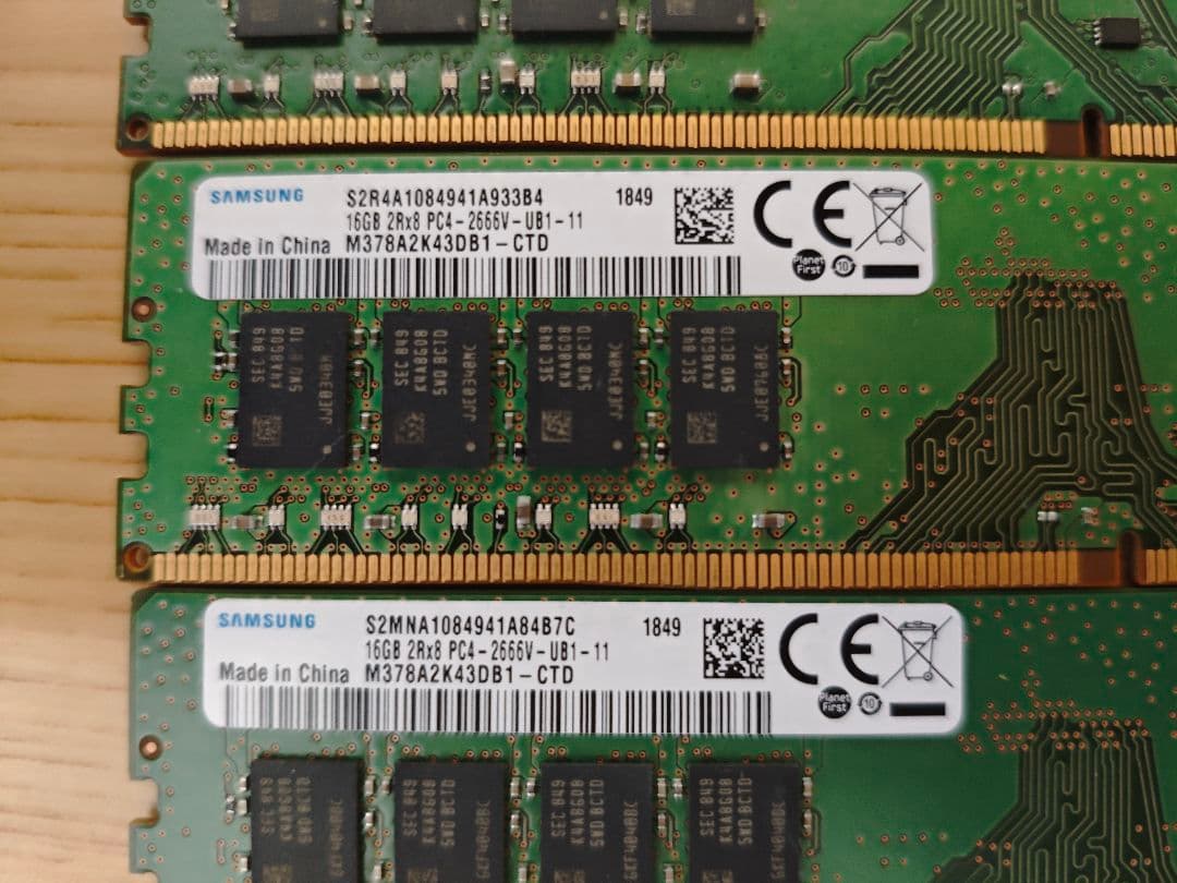 カ*ン様 SAMSUNG DDR4 16G×4個　合計64G 動作確認　デスクト