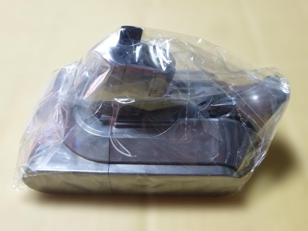少数入荷　ダイソンSV18専用　新品未使用の純正バッテリーと充電器のセット