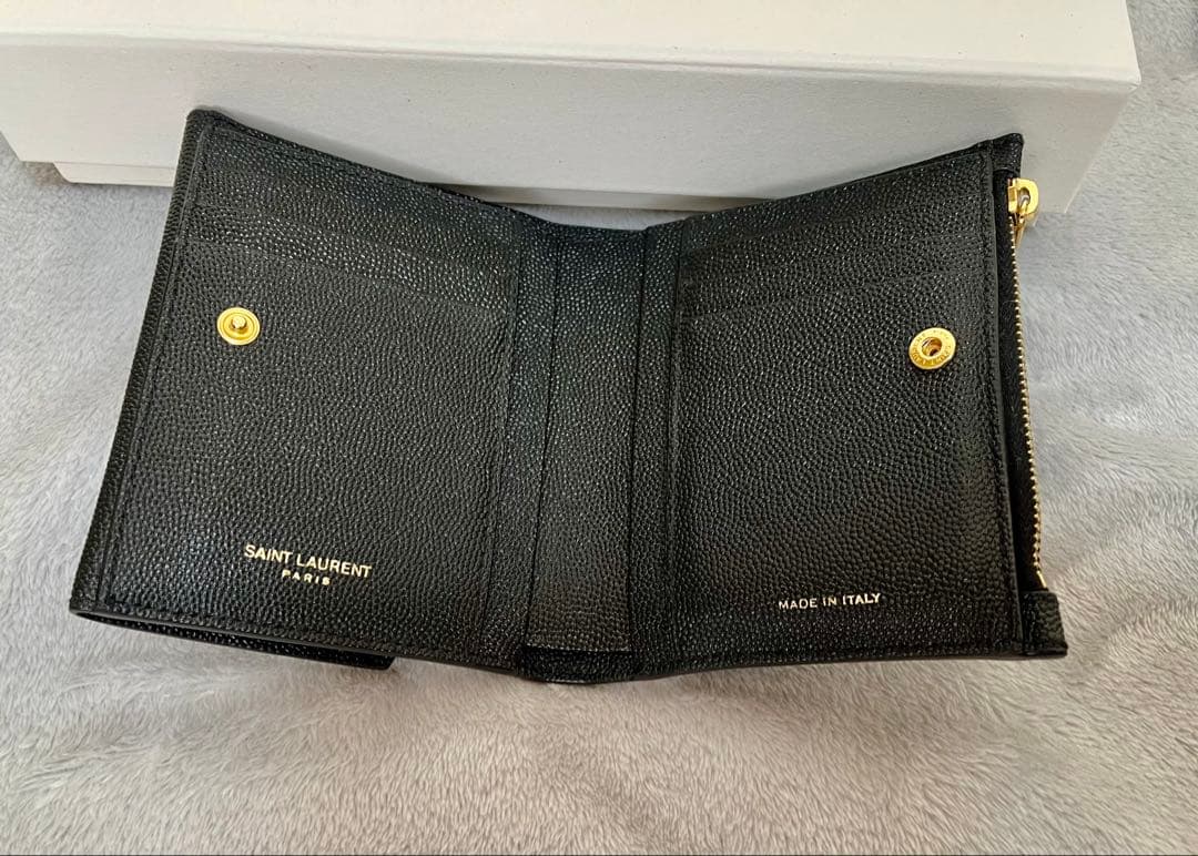 美品　SAINT LAURENT ブラック 二つ折り財布