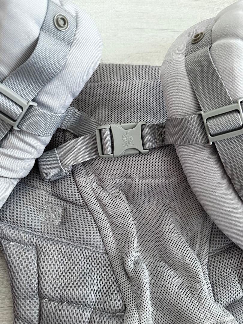 ergobaby ADAPT COOL AIR　ウエストベルト付　グレー
